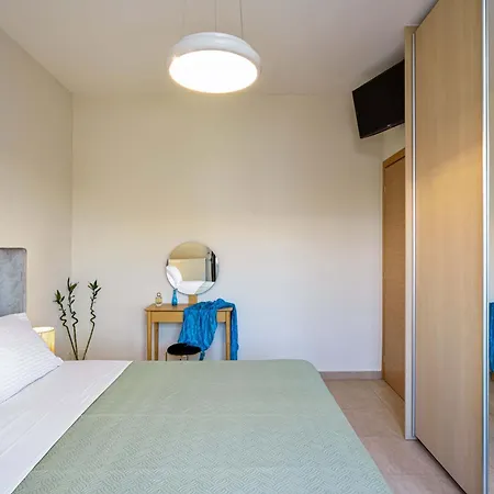 Ionia Cozy 干尼亞